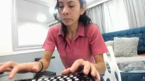 Snapshot of victoria__grey_ chatting on April 29, 2026, 8:04 pm Victoria grey online show from April 29, 2026, 8:04 pm