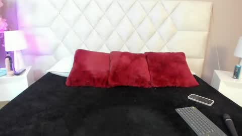 victoria__lee_ online show from May 20, 2026, 3:24 am
