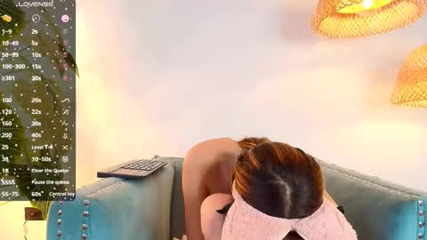  Victoria for you  online show from March 12, 2025, 4:35 pm