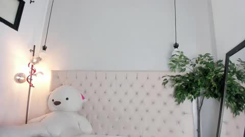 Snapshot of victoria_colemann chatting on April 15, 2026, 7:21 pm Victoria online show from April 15, 2026, 7:21 pm