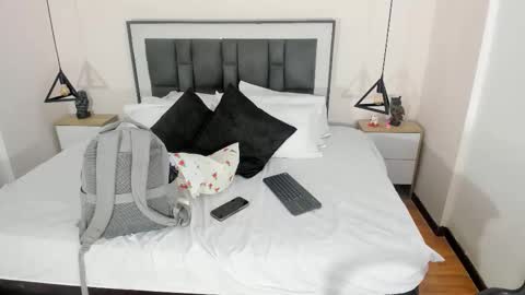 Snapshot of victoria_cooper3 chatting on November 29, 2025, 11:02 am valentina online show from November 29, 2025, 11:02 am