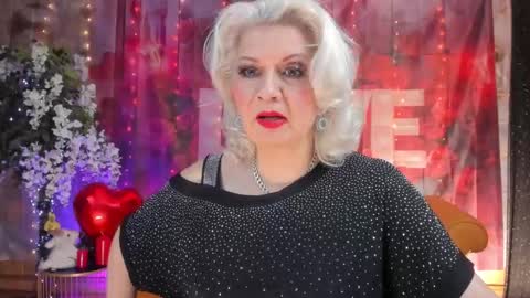 diorvictoria9 online show from February 11, 2025, 6:33 pm