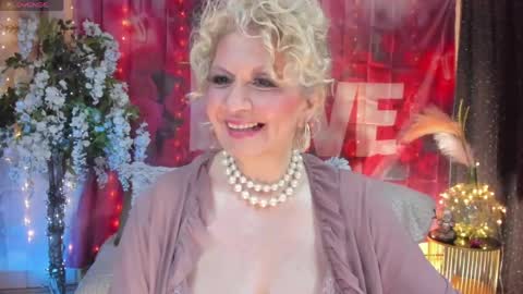 Snapshot of victoria_dior chatting on April 21, 2026, 5:17 pm diorvictoria9 online show from April 21, 2026, 5:17 pm