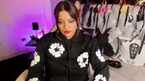 victoria_floyd1 online show from January 10, 2026, 1:46 pm