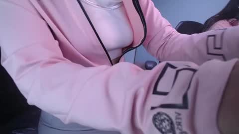 Snapshot of victoria_hernandez_t chatting on September 24, 2025, 12:52 pm Victoria online show from September 24, 2025, 12:52 pm