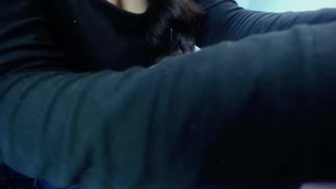 Snapshot of victoria_hernandez_t chatting on October 29, 2025, 1:02 pm Victoria online show from October 29, 2025, 1:02 pm