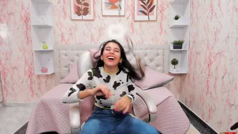 Snapshot of victoria_houston chatting on January 3, 2025, 5:06 am Victoria Houston online show from January 3, 2025, 5:06 am