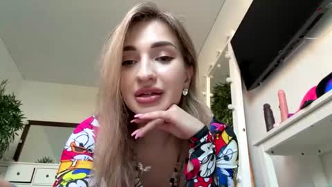 Snapshot of victoria_jess chatting on July 24, 2026, 2:48 pm Victoria online show from July 24, 2026, 2:48 pm