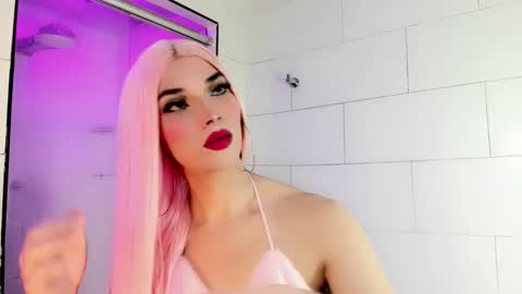 Snapshot of victoria_kastelo chatting on October 28, 2025, 7:16 pm Victoria online show from October 28, 2025, 7:16 pm