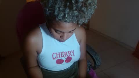 VICKY online show from December 20, 2024, 11:37 pm