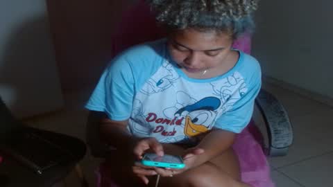 VICKY online show from December 22, 2024, 5:21 pm