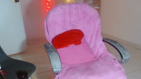 VICKY online show from December 22, 2024, 11:31 pm