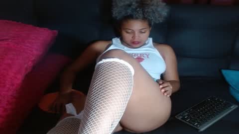 VICKY online show from February 2, 2025, 11:40 am