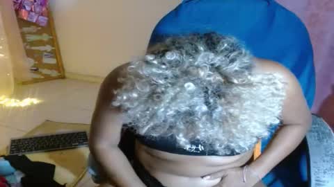 VICKY online show from March 10, 2025, 1:45 am