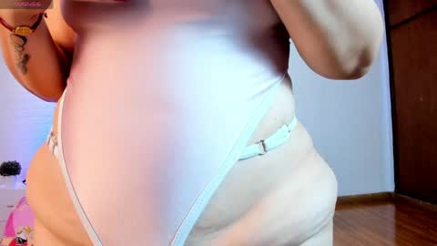 Snapshot of victoria_mooree chatting on April 10, 2026, 4:33 pm Victoria Everyday From 1400 to 2130 Col Time online show from April 10, 2026, 4:33 pm