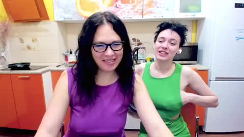 Snapshot of victoria_panther chatting on December 19, 2025, 2:40 am Victoria online show from December 19, 2025, 2:40 am