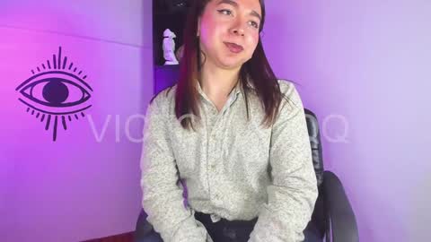 Snapshot of victoria_qq chatting on January 4, 2025, 6:41 am D A N I online show from January 4, 2025, 6:41 am