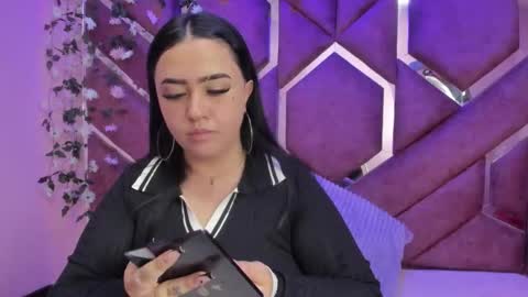 Snapshot of victoria_rossy_ chatting on December 20, 2025, 8:16 pm Victoria online show from December 20, 2025, 8:16 pm