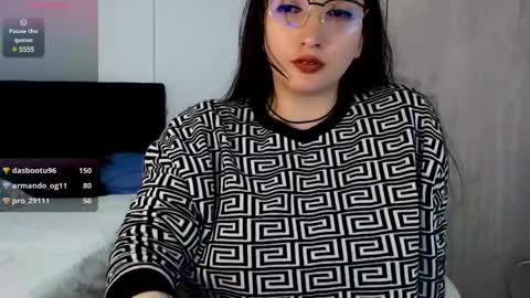 Snapshot of victoria_smile_ chatting on March 9, 2025, 11:35 pm Victoria online show from March 9, 2025, 11:35 pm