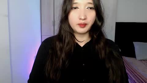 Snapshot of victoria_smile_ chatting on October 19, 2025, 9:04 pm Victoria online show from October 19, 2025, 9:04 pm