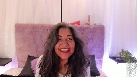 Snapshot of victoriaa_anderson_ chatting on April 14, 2026, 2:01 pm victoriaa_anderson_ online show from April 14, 2026, 2:01 pm