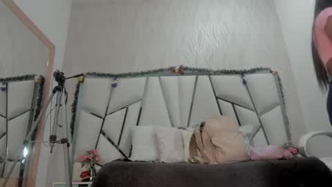 Victoria Sofia online show from November 23, 2025, 7:02 pm