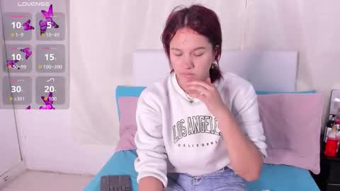 Victoria Zans  online show from November 23, 2025, 6:35 am