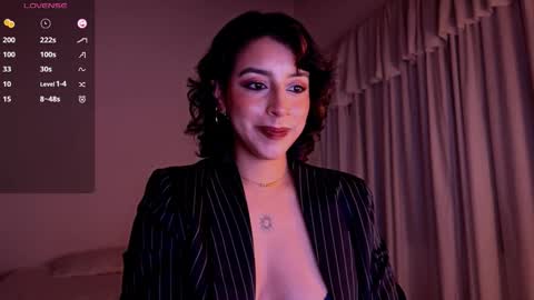 Snapshot of victoriaamelie chatting on March 9, 2026, 5:44 am victoriaamelie online show from March 9, 2026, 5:44 am