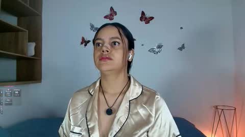 Snapshot of victoriablack_ chatting on December 17, 2025, 10:32 am Victoria online show from December 17, 2025, 10:32 am