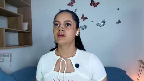 Snapshot of victoriablack_ chatting on December 18, 2025, 11:27 am Victoria online show from December 18, 2025, 11:27 am