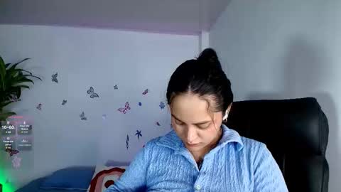 Snapshot of victoriablack_ chatting on March 7, 2026, 9:06 am Victoria online show from March 7, 2026, 9:06 am