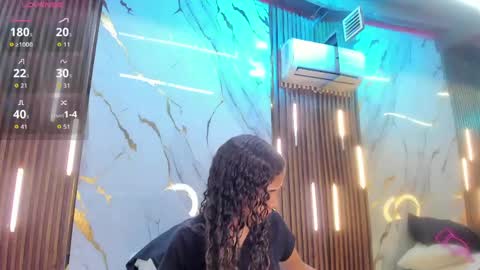 Victoria  online show from April 16, 2026, 9:39 pm