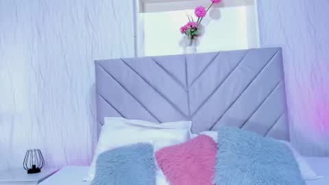 Snapshot of victoriaguzman_ chatting on February 25, 2026, 5:44 pm Victoria online show from February 25, 2026, 5:44 pm