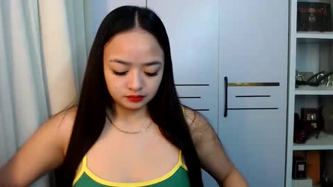 Snapshot of victoriaharper2 chatting on March 15, 2026, 7:03 am Victoria Harper online show from March 15, 2026, 7:03 am