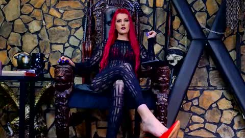 Victoria Heller online show from October 31, 2025, 5:52 am