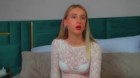 Victoria online show from September 18, 2025, 6:54 pm