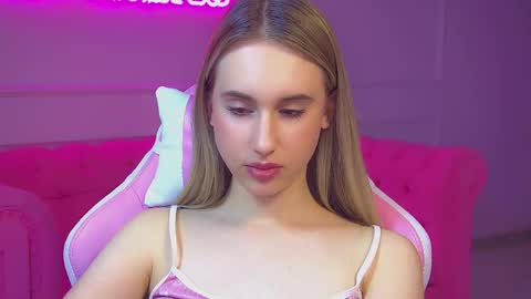 Victoria online show from October 8, 2025, 6:16 pm