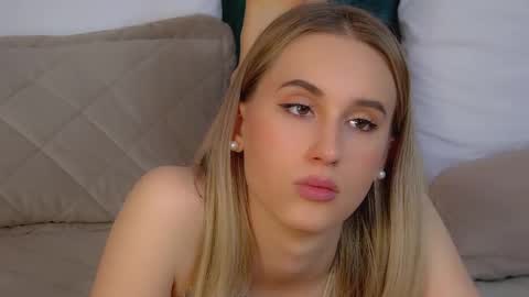 Victoria online show from October 16, 2025, 6:42 pm