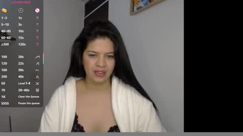 Snapshot of victorialg chatting on October 27, 2025, 8:35 pm victorialg online show from October 27, 2025, 8:35 pm