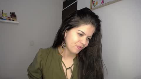 Snapshot of victorialg chatting on December 19, 2025, 8:49 pm victorialg online show from December 19, 2025, 8:49 pm