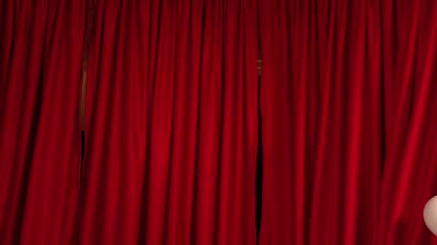 VictoriaNova online show from April 5, 2026, 5:10 pm