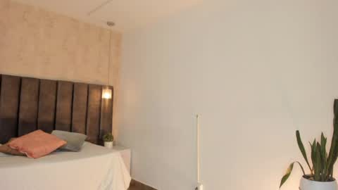 Maria Victoria online show from February 8, 2025, 11:44 am