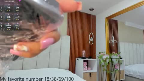 Maria Victoria online show from September 15, 2025, 11:21 am