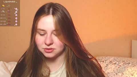 Snapshot of victoriassecrets_ chatting on February 21, 2025, 8:07 am victoriassecrets_ online show from February 21, 2025, 8:07 am