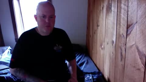 Snapshot of victorsin207 chatting on May 3, 2026, 9:32 pm Victor Sin online show from May 3, 2026, 9:32 pm