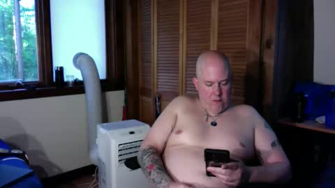 Snapshot of victorsin207 chatting on May 17, 2026, 10:39 pm Victor Sin online show from May 17, 2026, 10:39 pm