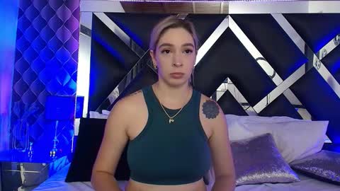 Snapshot of victtoria_lee chatting on November 13, 2025, 7:02 pm victtoria lee online show from November 13, 2025, 7:02 pm