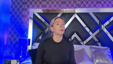 Snapshot of victtoria_lee chatting on December 1, 2025, 7:41 pm victtoria lee online show from December 1, 2025, 7:41 pm