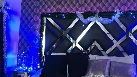 Snapshot of victtoria_lee chatting on December 5, 2025, 8:05 pm victtoria lee online show from December 5, 2025, 8:05 pm