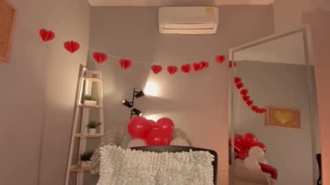 Snapshot of vienah chatting on February 17, 2025, 9:52 pm Karla online show from February 17, 2025, 9:52 pm